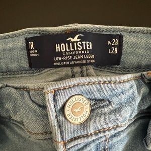 Good Condition Hollister Jean leggings . Size 7R 28 waist &  28 length